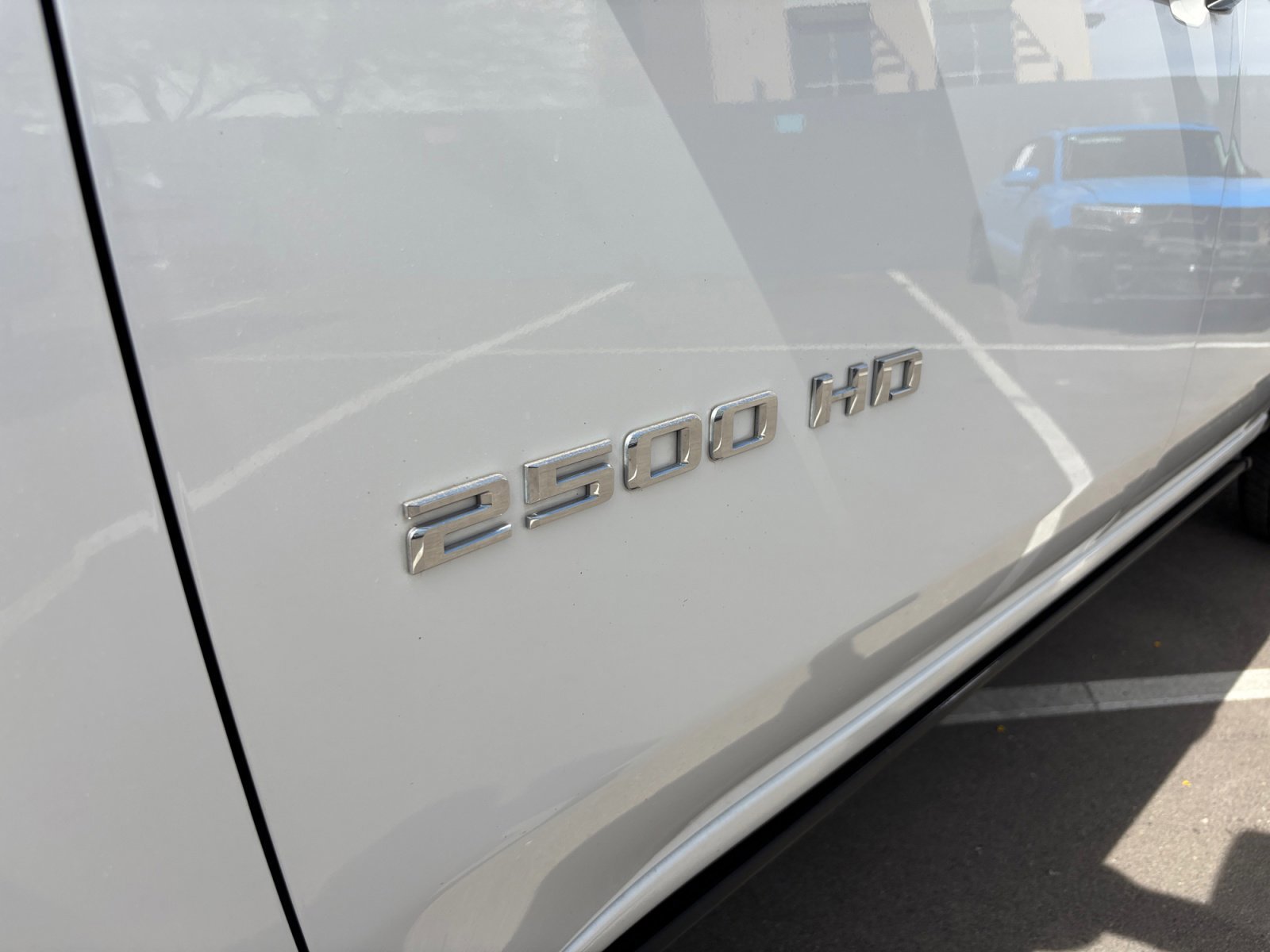 Used 2021 Chevrolet Silverado 2500 LTZ w/ LTZ Premium Package image 23