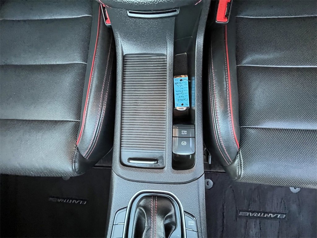 Used 2018 Hyundai Elantra GT Sport w/ Sport Tech Package 04 image 11