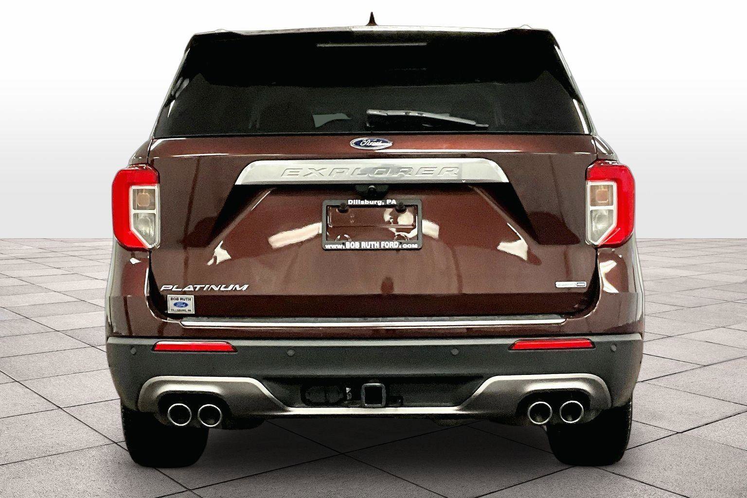 Certified 2020 Ford Explorer Platinum w/ Premium Technology Package image 4