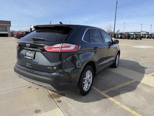 Certified 2022 Ford Edge SEL w/ Convenience Package AWD/4WD image 9