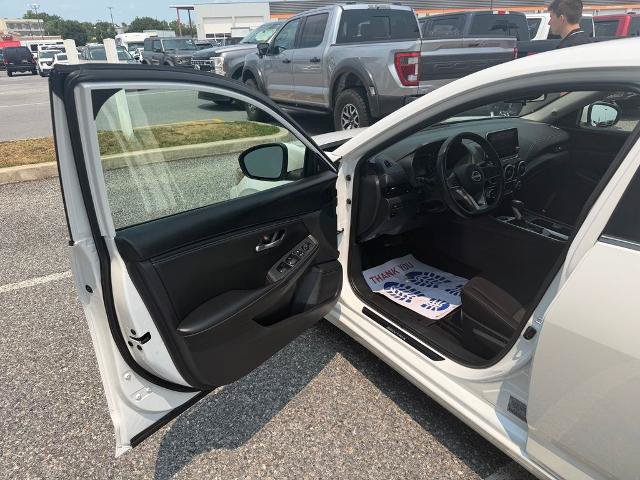 Used 2024 Nissan Sentra SV w/ All-Weather Package FWD image 10