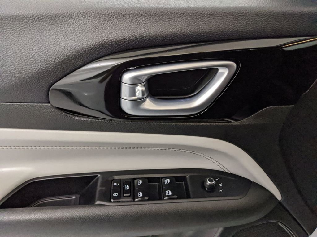 Used 2024 Jeep Compass Limited image 20