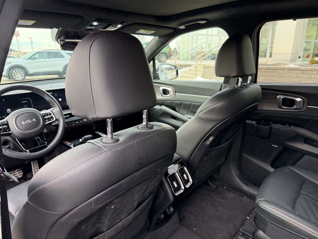 Used 2024 Kia Sorento SX Prestige image 15
