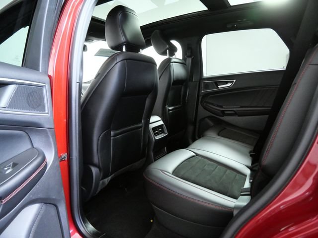 Certified 2022 Ford Edge ST-Line w/ Class II Trailer Tow Package AWD/4WD image 11