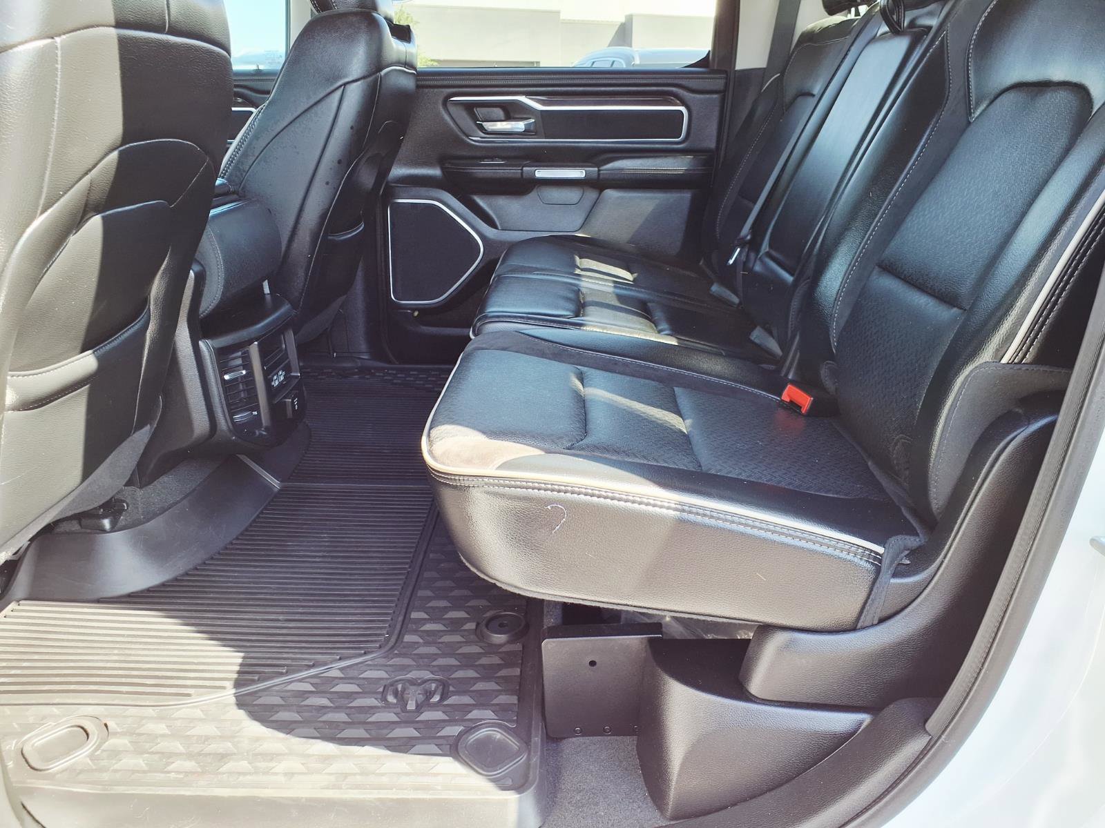 Used 2022 RAM 1500 Laramie AWD/4WD image 18