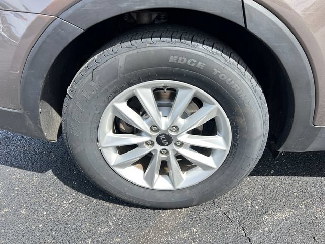 Used 2019 Kia Sorento FWD w/ LX Convenience Package image 9