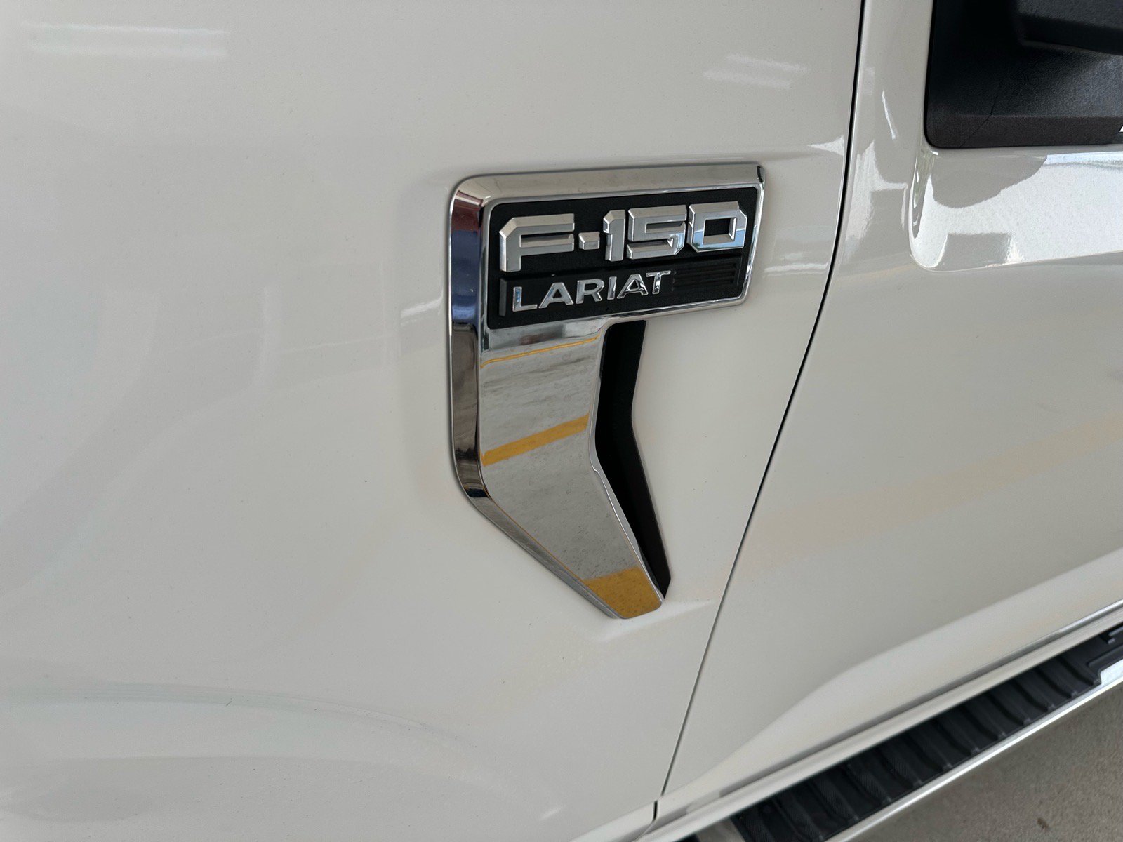 Certified 2023 Ford F150 Lariat w/ Trailer Tow Package AWD/4WD image 4