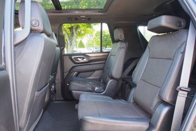 Used 2023 Chevrolet Tahoe High Country w/ Premium Package 2 AWD/4WD image 23