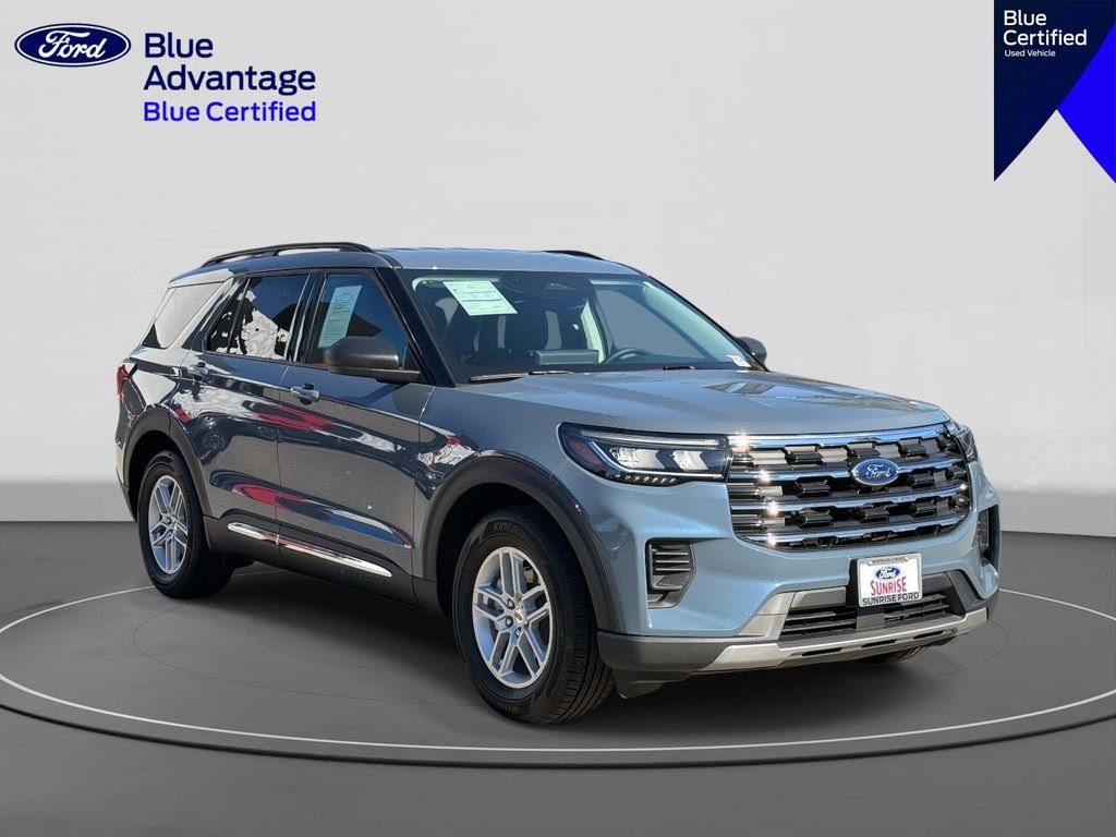 Certified 2025 Ford Explorer Active RWD image 4