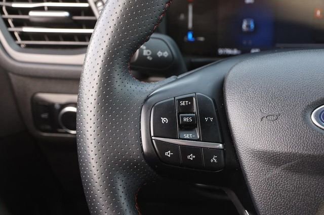 Certified 2024 Ford Escape ST-Line w/ Cold Weather Package image 10