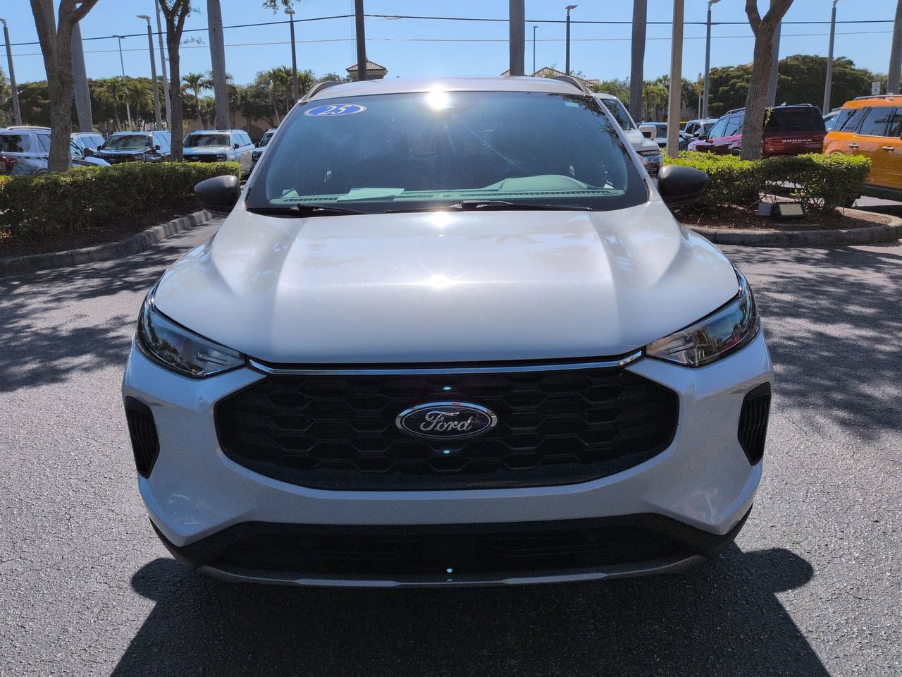 Certified 2025 Ford Escape ST-Line FWD image 9
