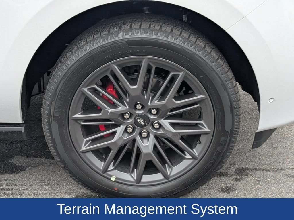Certified 2025 Ford Expedition Platinum w/ Stealth Performance Package AWD/4WD image 12