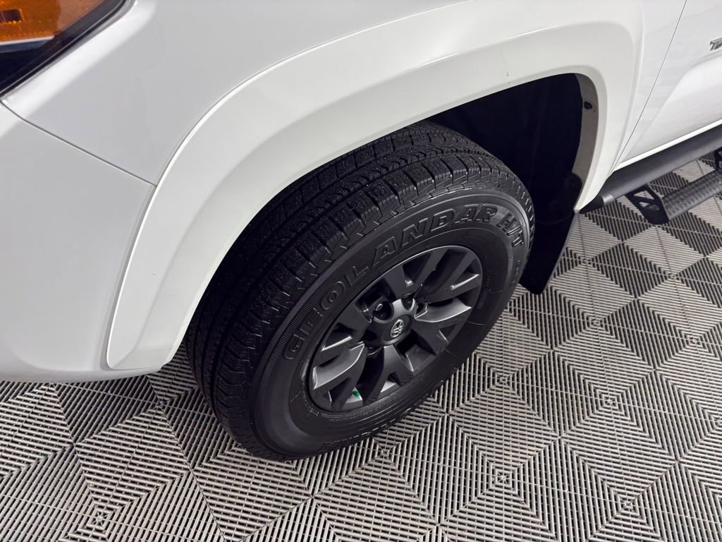 Used 2021 Toyota Tacoma SR5 image 10