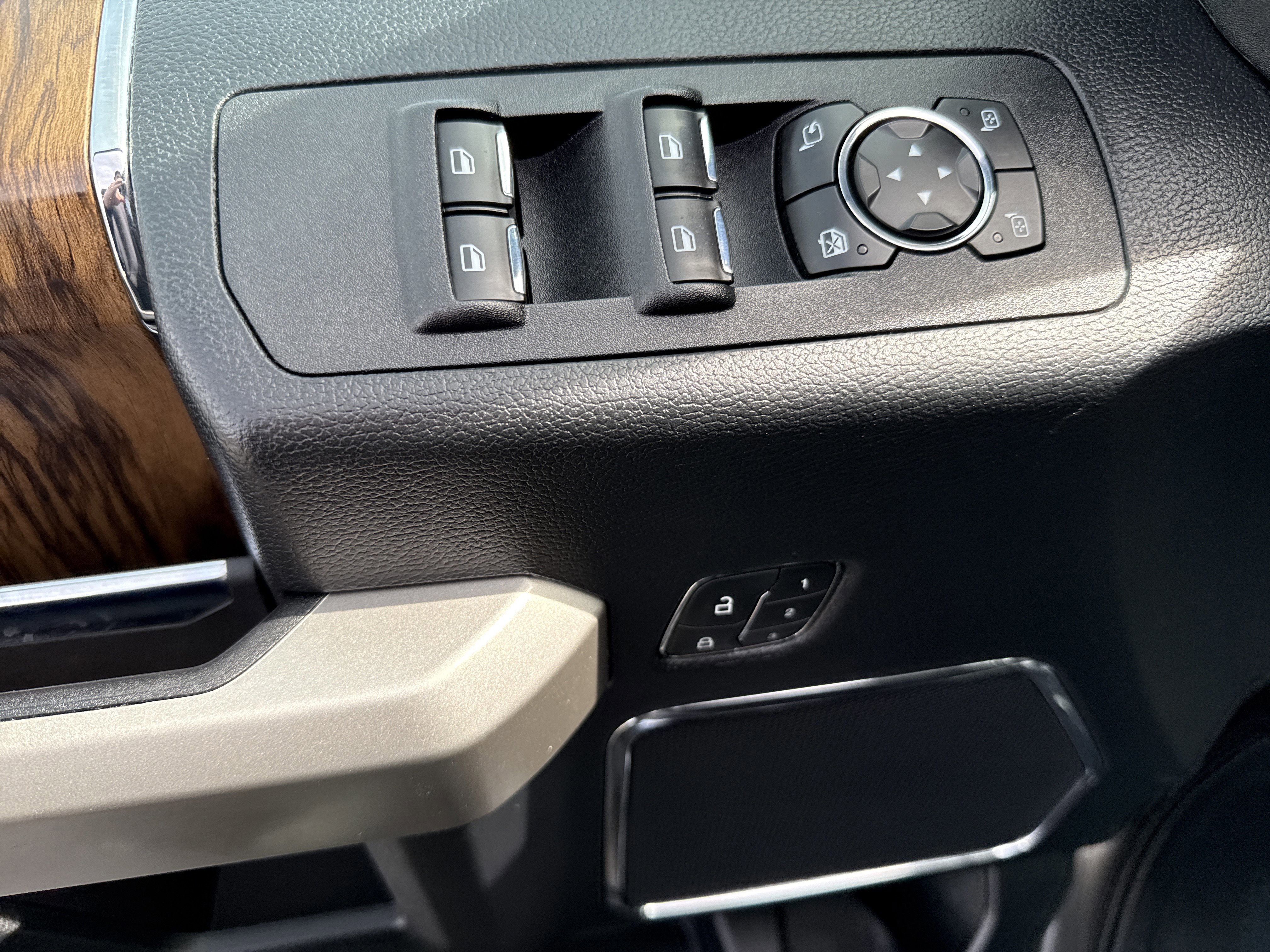 Certified 2020 Ford F150 Lariat w/ Equipment Group 501A Mid AWD/4WD image 15