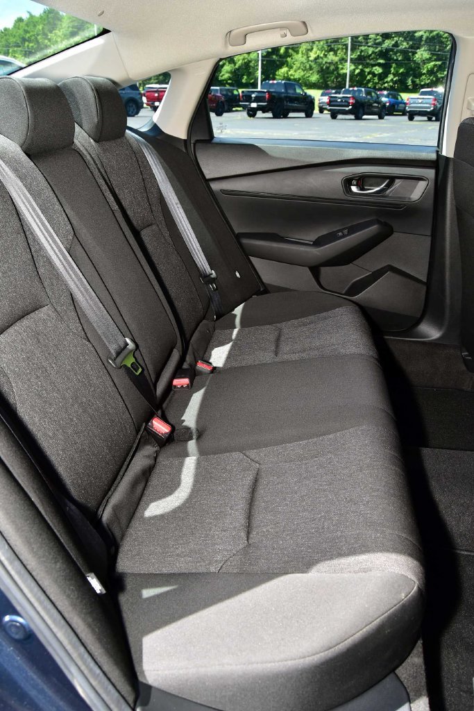 Used 2025 Honda Accord SE image 26