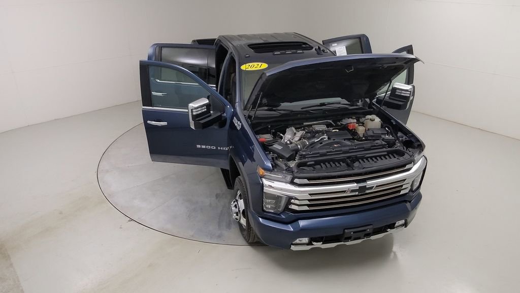 Used 2021 Chevrolet Silverado 3500 High Country image 49