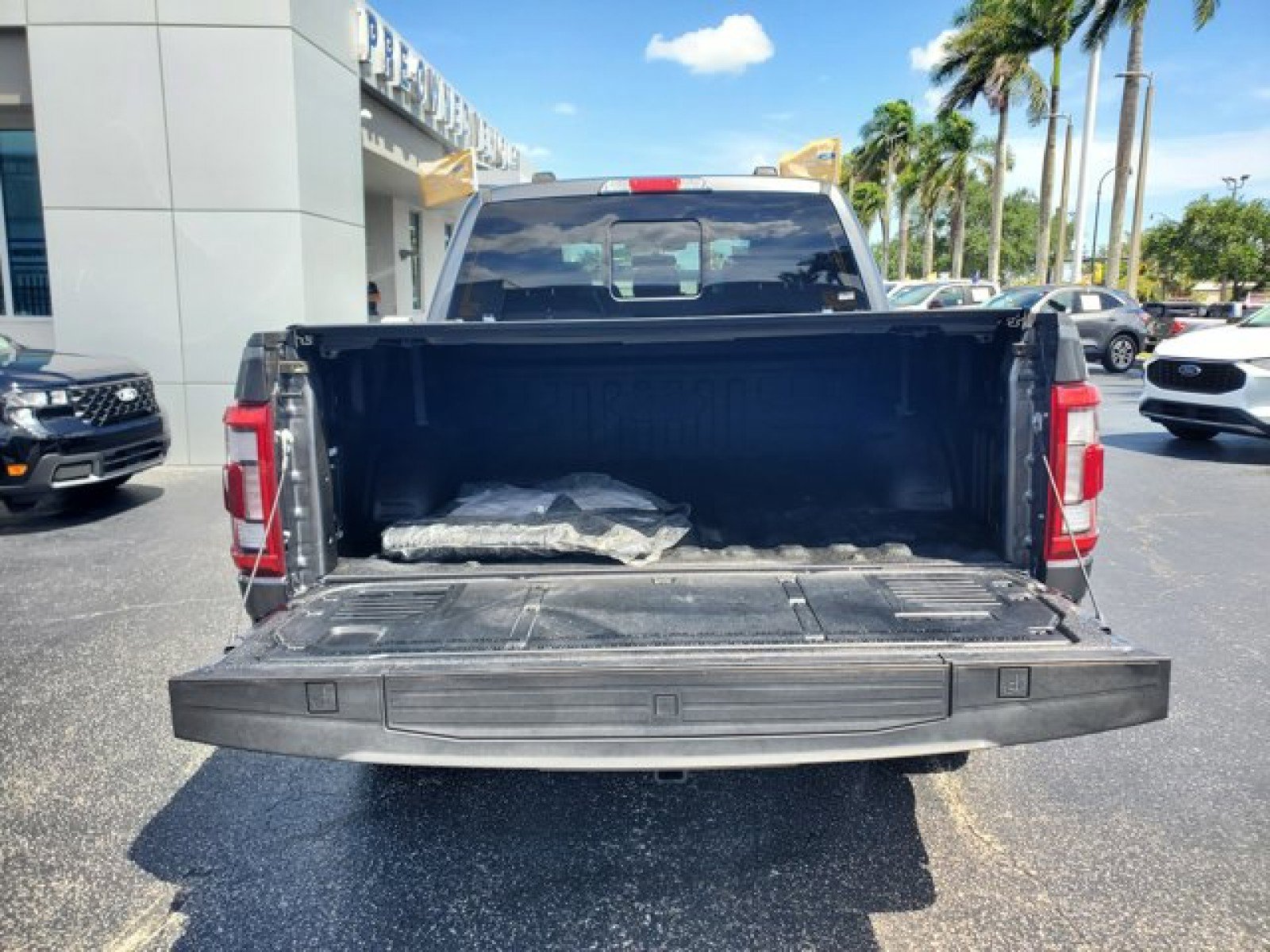 Certified 2023 Ford F150 Platinum w/ Equipment Group 701A High image 8