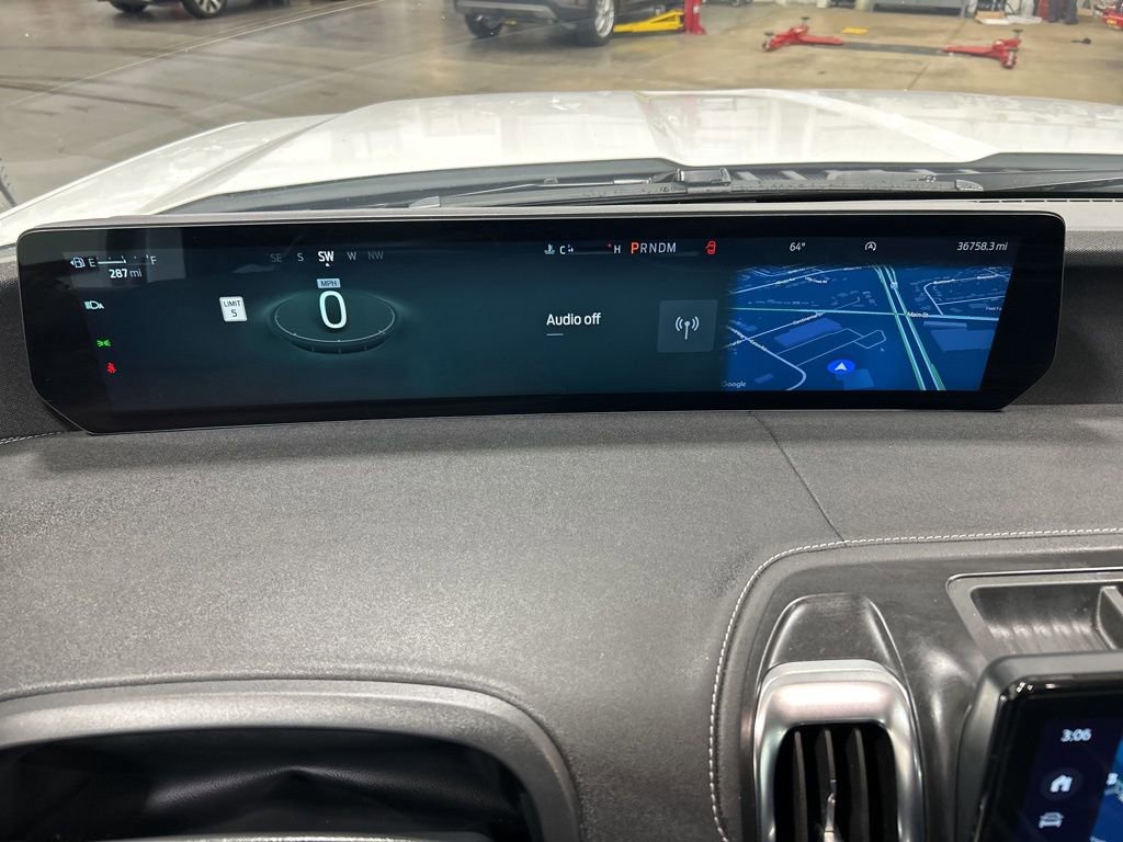 Certified 2025 Ford Expedition Max Platinum AWD/4WD image 17