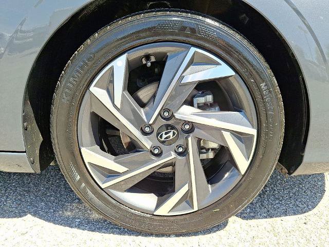Used 2024 Hyundai Elantra Limited FWD image 8