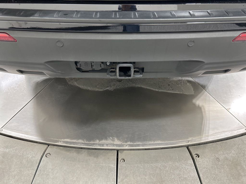 Certified 2024 Ford Explorer XLT w/ Class IV Trailer Tow Package image 32