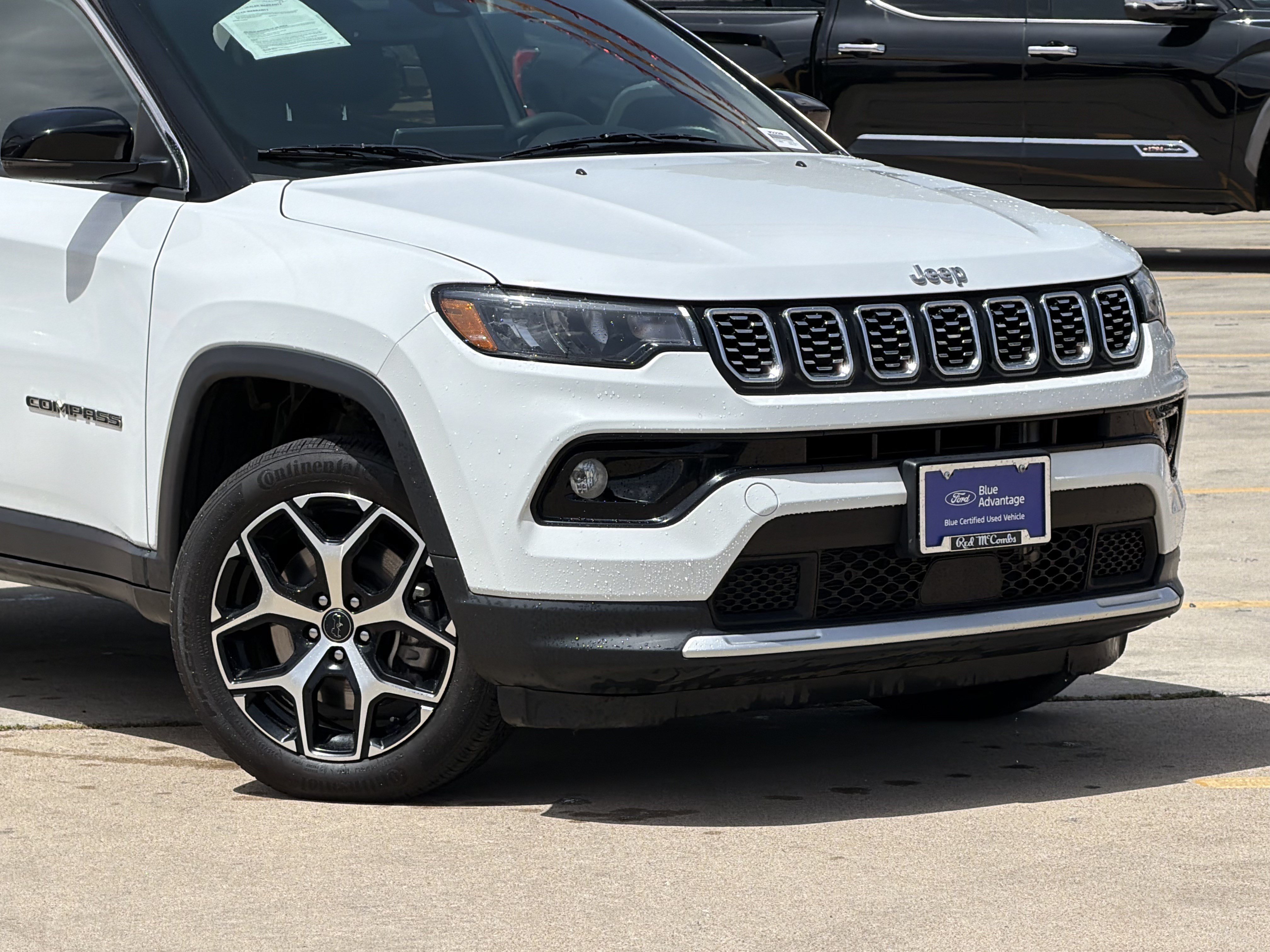 Used 2025 Jeep Compass Limited AWD/4WD image 2