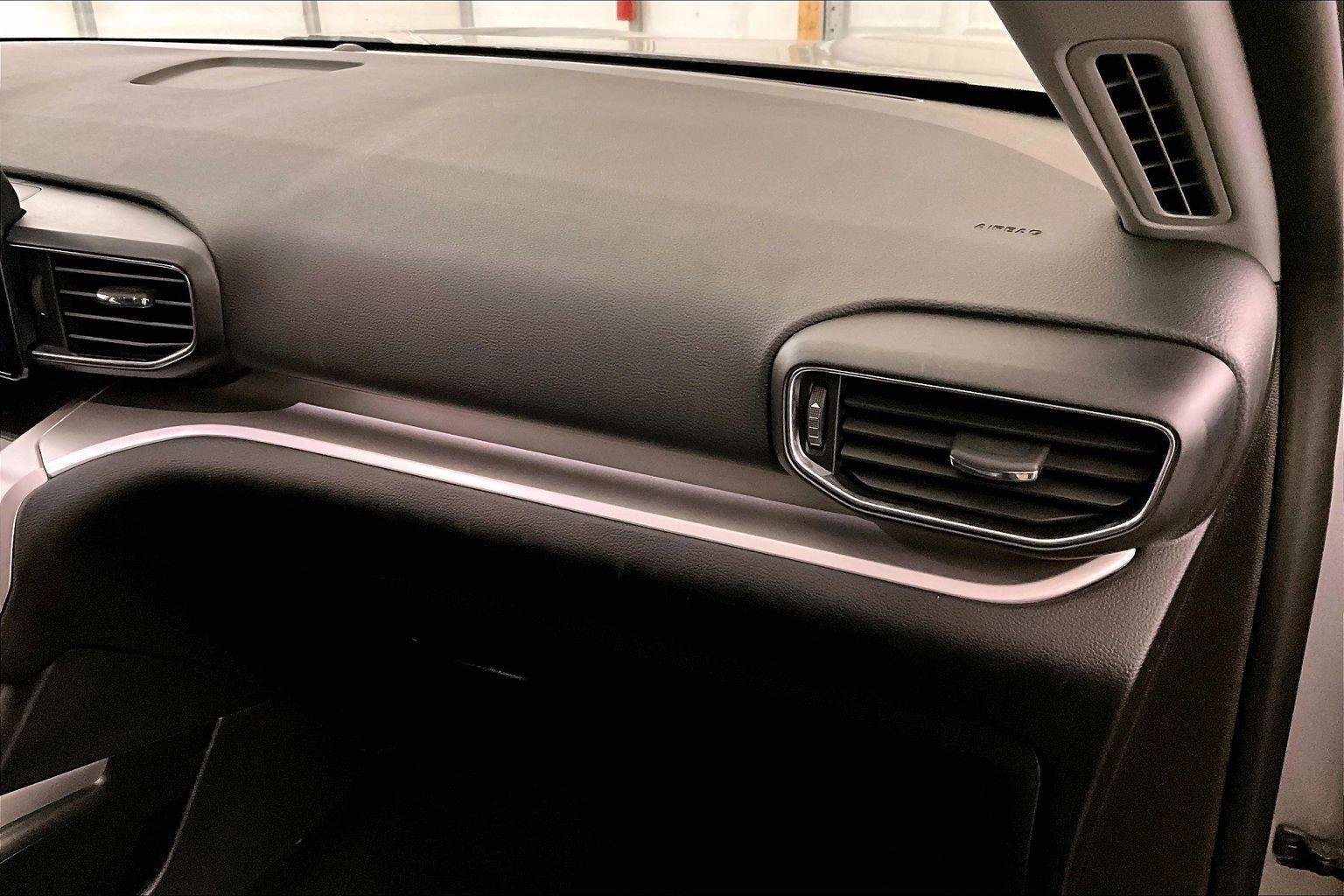 Certified 2021 Ford Explorer XLT w/ Equipment Group 202A image 15