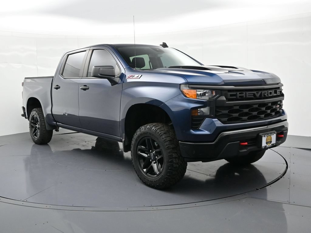 Used 2023 Chevrolet Silverado 1500 Custom Trail Boss AWD/4WD image 4