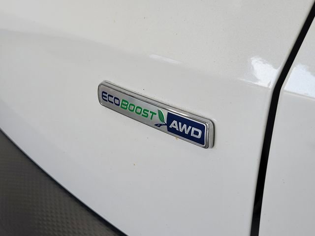 Certified 2020 Ford Escape Titanium AWD/4WD image 28