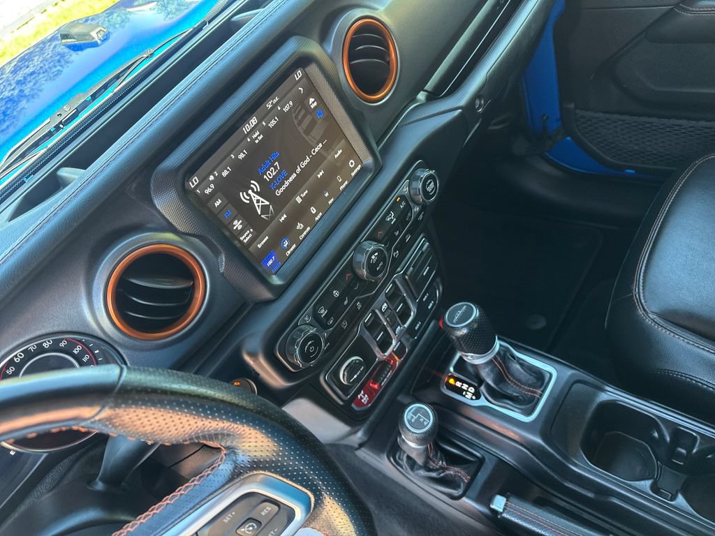 Used 2020 Jeep Gladiator Mojave AWD/4WD image 16
