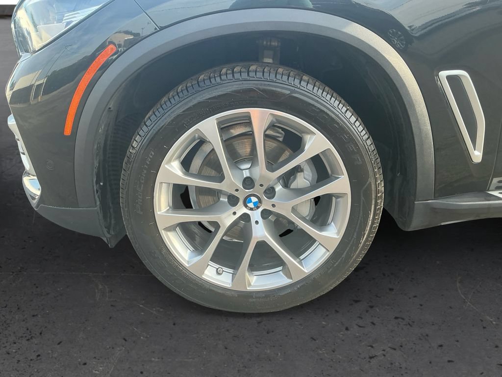Used 2023 BMW X5 xDrive40i w/ Premium Package AWD/4WD image 13
