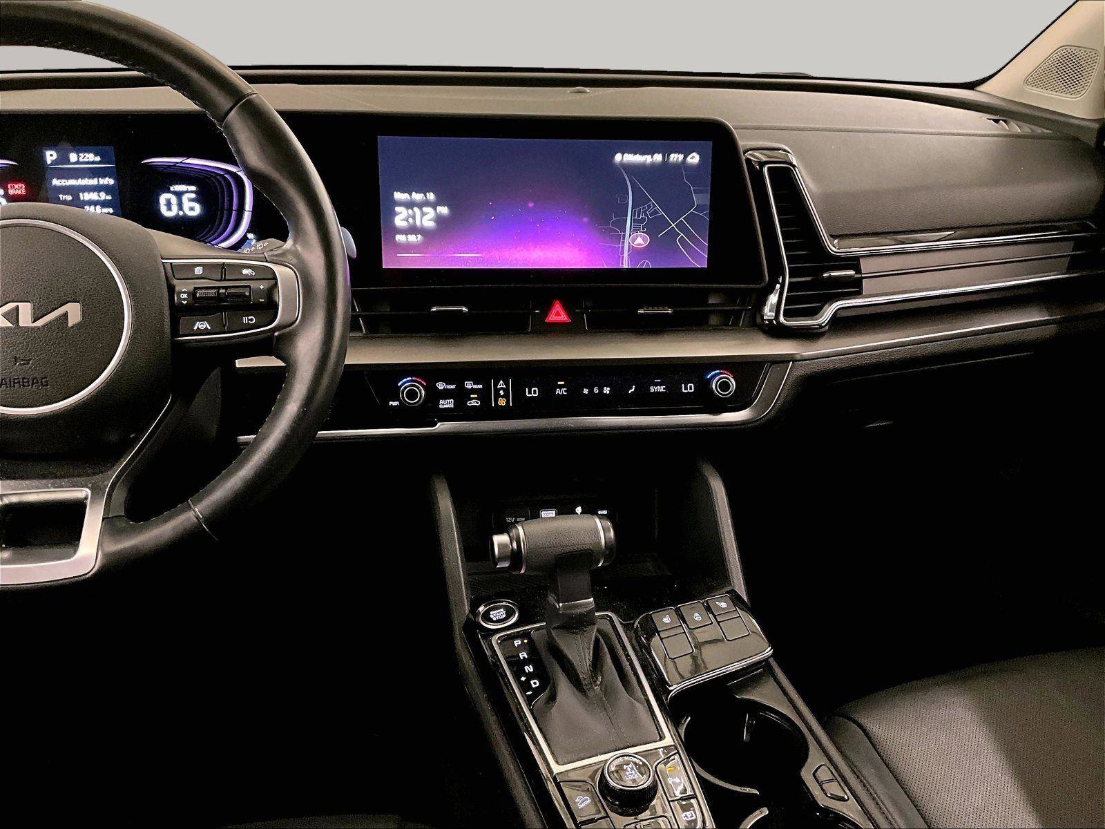 Used 2023 Kia Sportage EX image 6