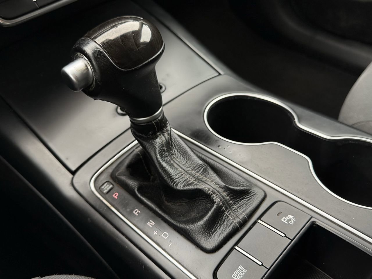 Used 2018 Kia Sorento LX image 21