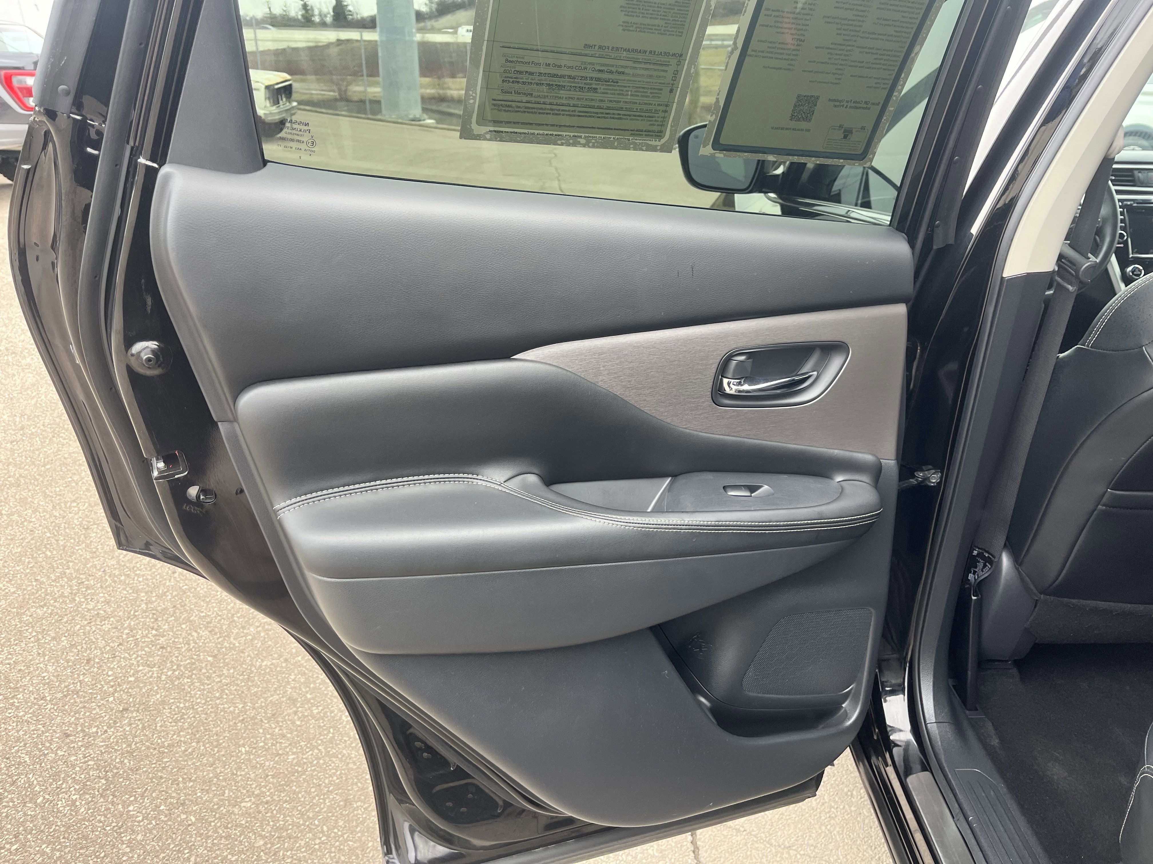 Used 2023 Nissan Murano SV w/ SV Midnight Edition Package image 32