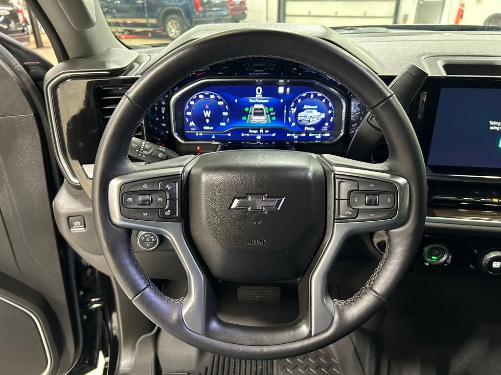 Used 2022 Chevrolet Silverado 1500 RST w/ Z71 Off-Road Package AWD/4WD image 18