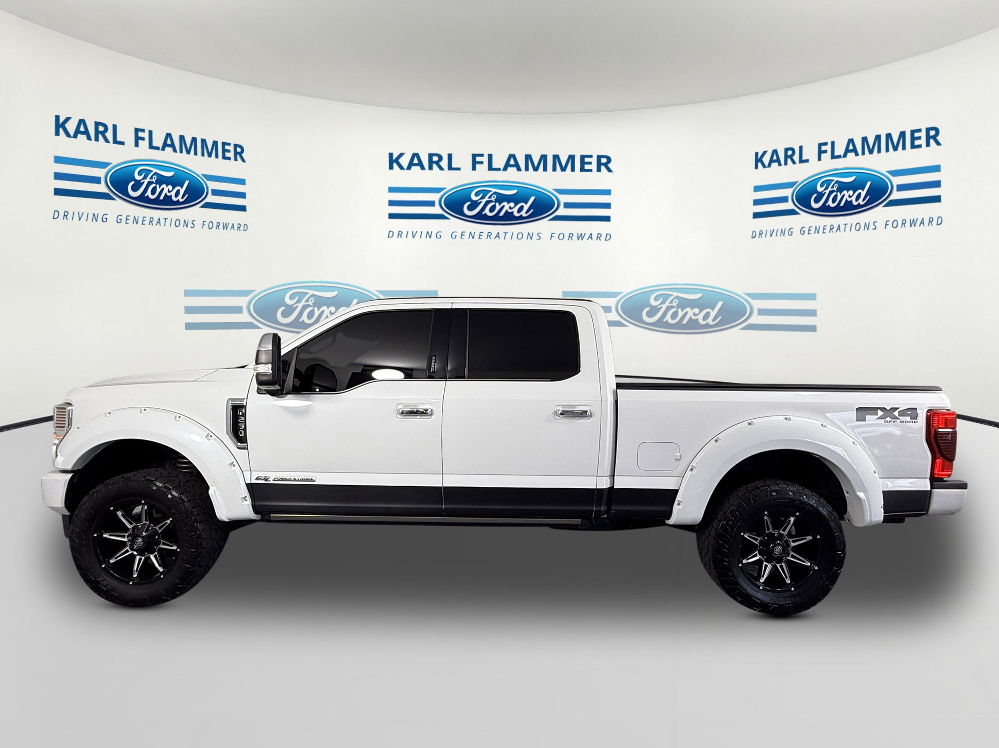 Certified 2020 Ford F250 Platinum w/ FX4 Off-Road Package image 4