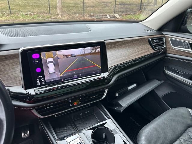 Used 2024 Volkswagen Atlas SEL Premium R-Line image 52