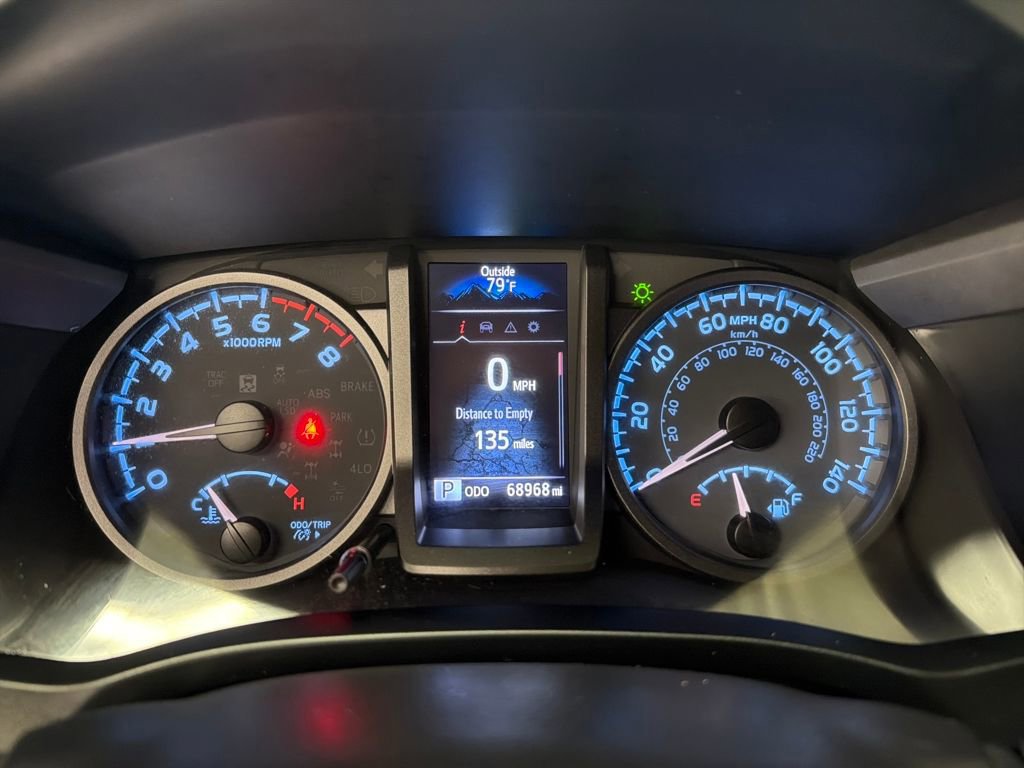 Used 2022 Toyota Tacoma TRD Off-Road w/ Technology Package image 23