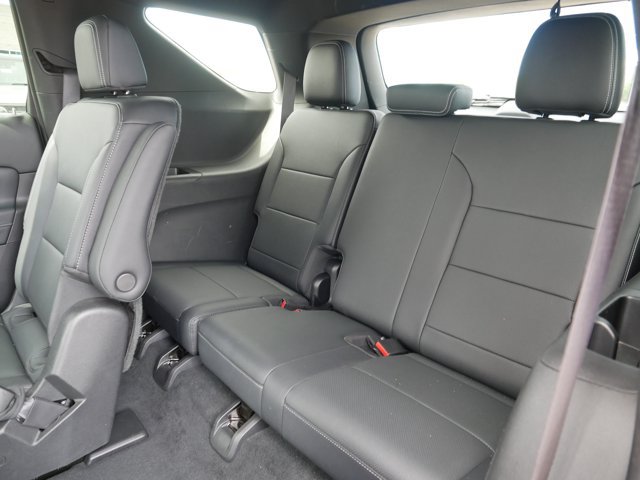 Used 2026 Chevrolet Traverse LT AWD/4WD image 18