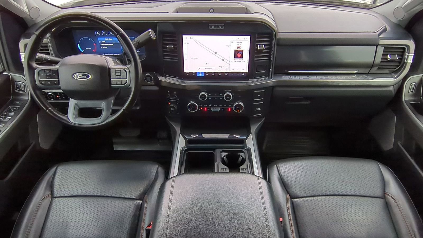 Certified 2025 Ford F350 Lariat w/ Black Appearance Package image 15