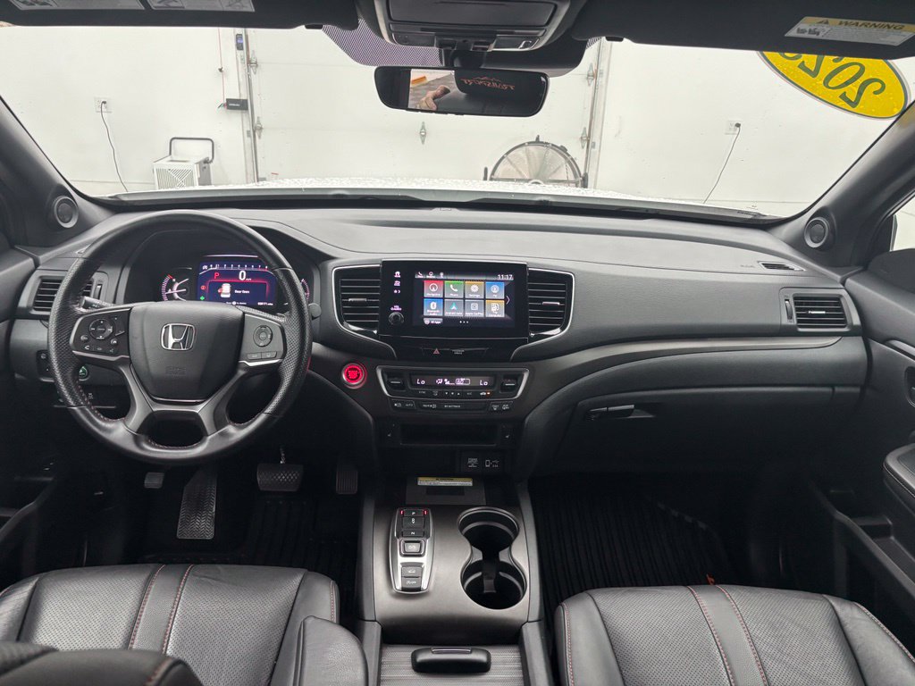Used 2023 Honda Passport TrailSport image 3