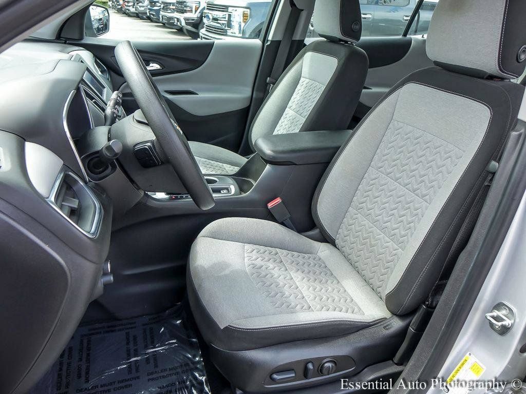 Used 2022 Chevrolet Equinox LS AWD/4WD image 9