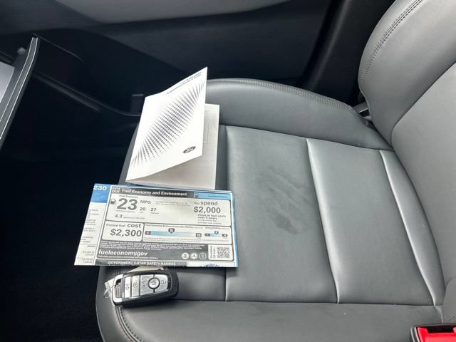 Certified 2025 Ford Explorer Active w/ Active Comfort Package AWD/4WD image 24