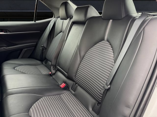 Used 2023 Toyota Camry SE FWD image 13