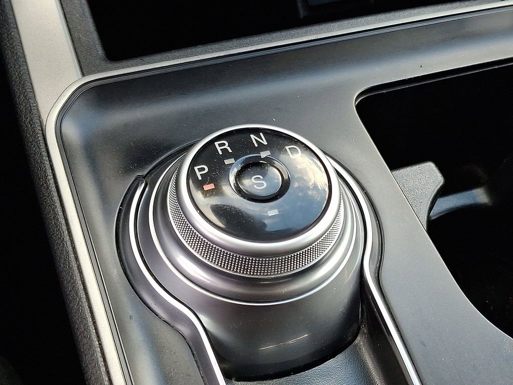 Certified 2022 Ford Edge SE image 15