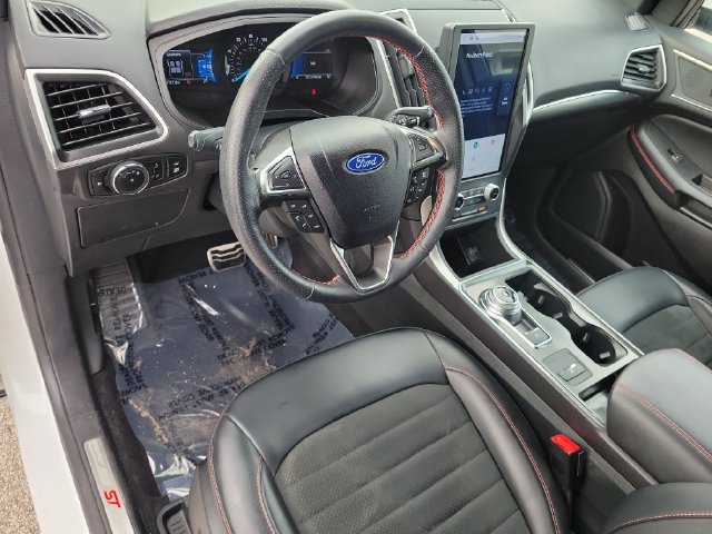 Certified 2024 Ford Edge ST-Line AWD/4WD image 18
