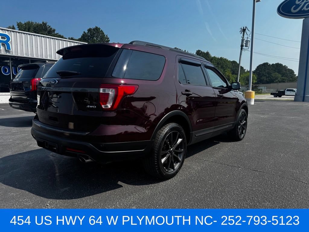 Certified 2018 Ford Explorer XLT w/ Equipment Group 202A AWD/4WD image 5