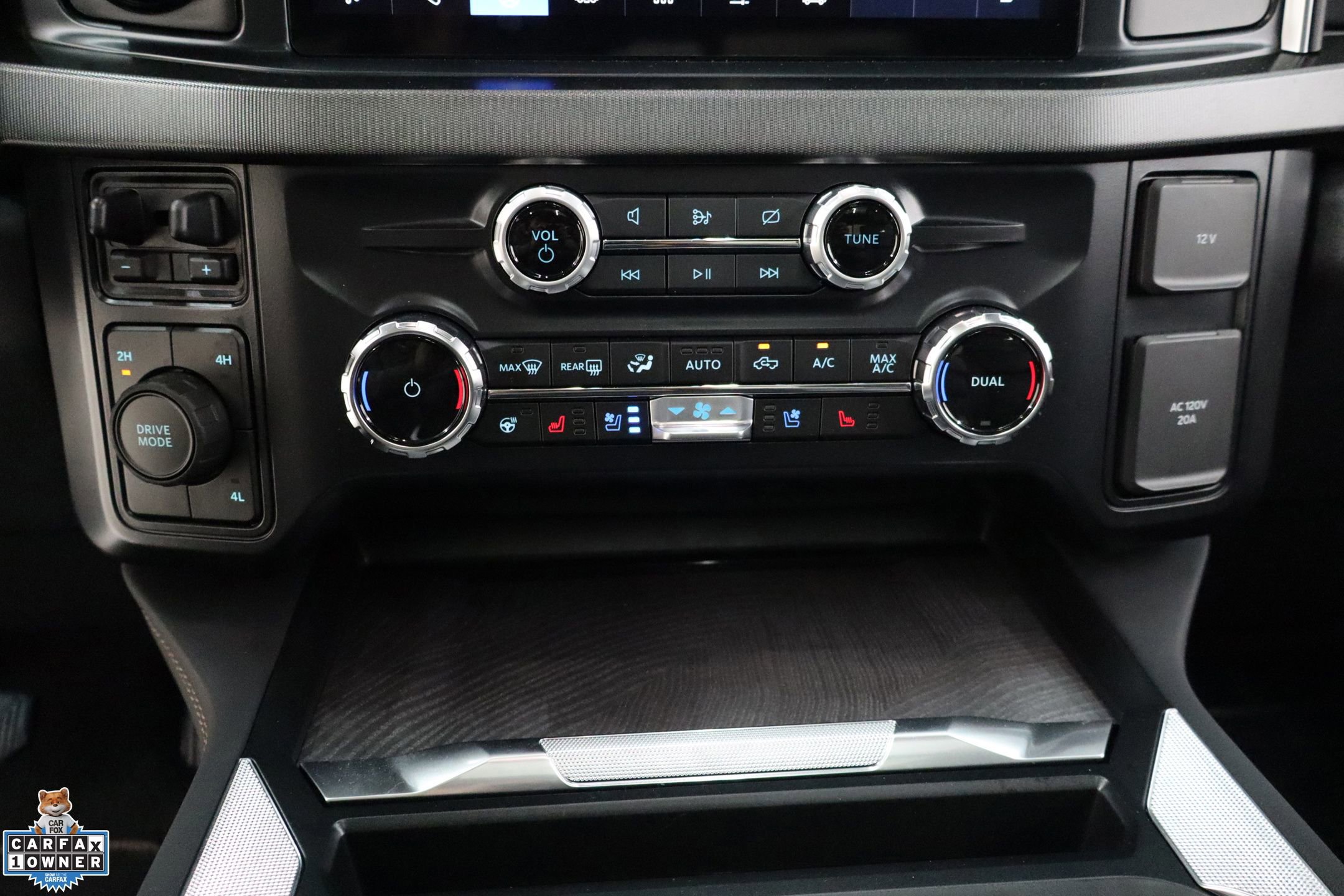 Certified 2024 Ford F450 Platinum w/ FX4 Off-Road Package image 22