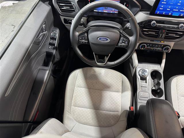 Certified 2025 Ford Escape Active w/ Cold Weather Package FWD image 22