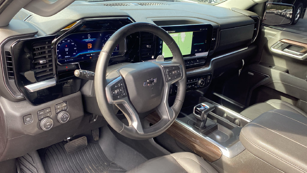 Used 2025 Chevrolet Silverado 1500 RST w/ RST All Star Premium Package AWD/4WD image 15