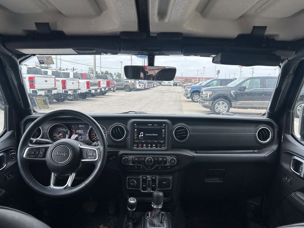 Used 2018 Jeep Wrangler Unlimited Sahara AWD/4WD image 26